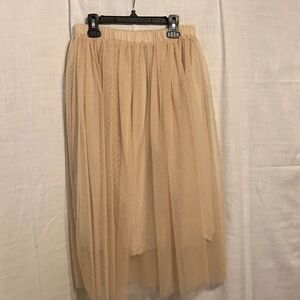 KyeMi Small NWT cream skirt.  Sheer cover over lining.